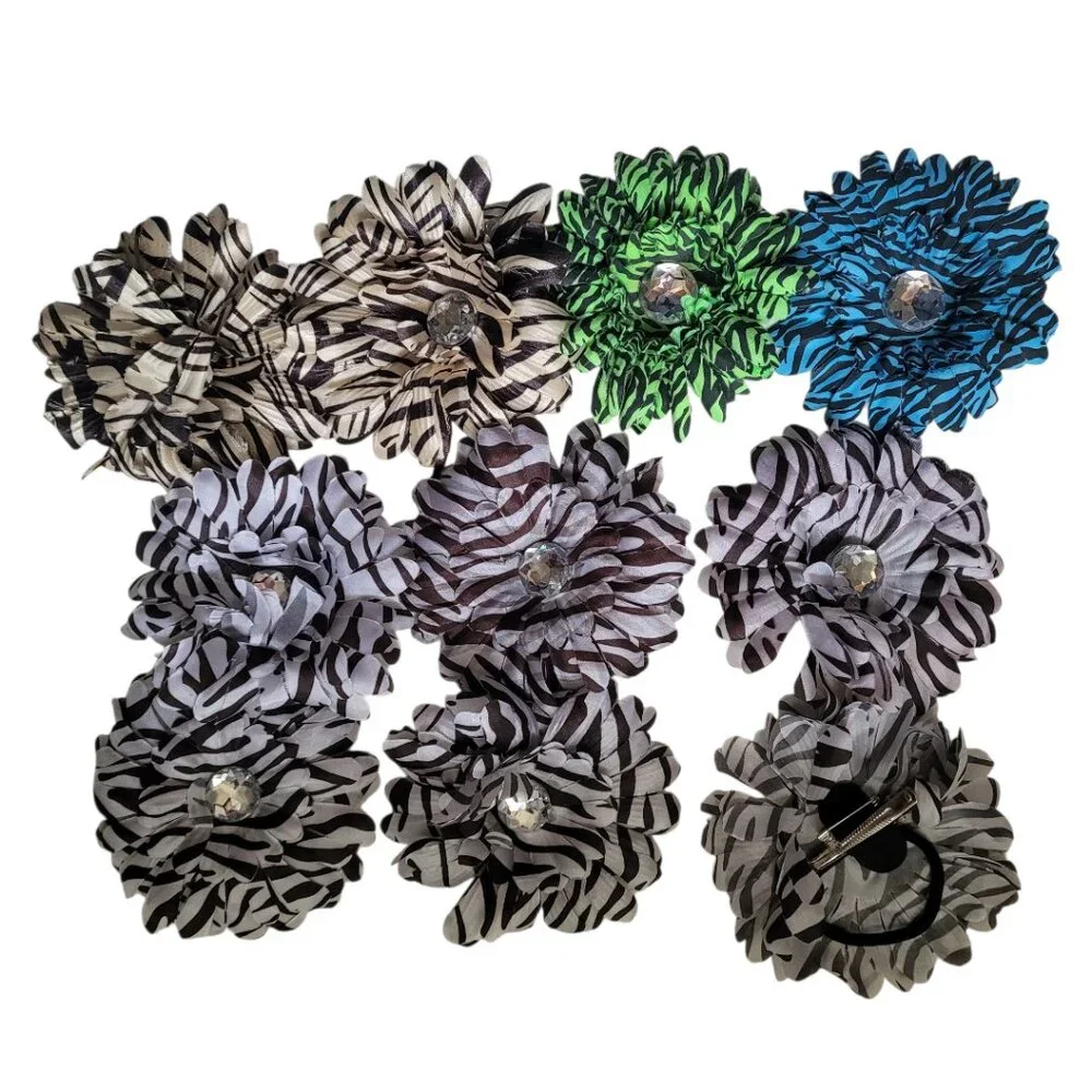 Lot of 10 zebra flower hair clips, 5 baby sock coin purses, 3 bow hair clips